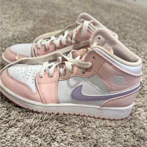 Kids Air Jordan high tops